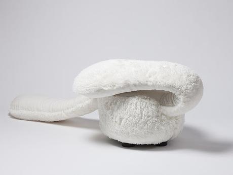Lee Eun Kyoung crea el sillón más cariñoso del mundo Lee Eun Kyoung crea el sillón más cariñoso del mundo
