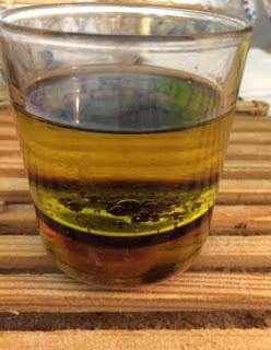 ENSALADA DE MANGO , RUCULA Y AGUACATE ENSALADA DE MANGO , RUCULA Y AGUACATE