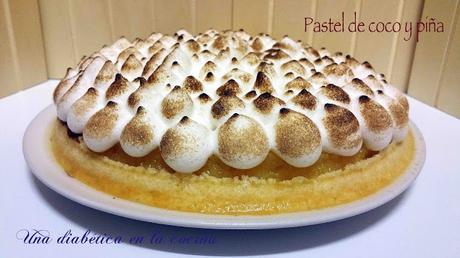 Pastel de coco y piña sin azúcares añadidos