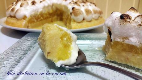 Pastel de coco y piña sin azúcares añadidos