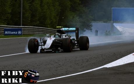 Nico Rosberg es sancionado con 10 segundos y dos puntos en su súperlicencia por la colisión con Hamilton