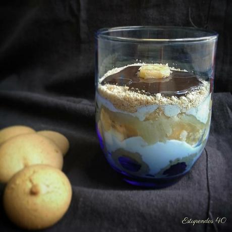 Vasito de yogur con plátano y galletas vasito-de-yogur-con-platano-y-galletas