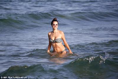Alessandra Ambrosio luce tipazo en Ibiza Alessandra Ambrosio luce tipazo en Ibiza