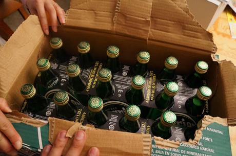 Probando Agua con Gas Perrier con Trnd/ペリエ炭酸水 Probando Agua con Gas Perrier con Trnd/ペリエ炭酸水