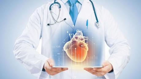 Chau marcapasos: un gadget revoluciona el cuidado del corazón.