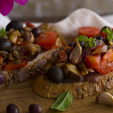 TOSTAS DE VERDURAS ASADAS