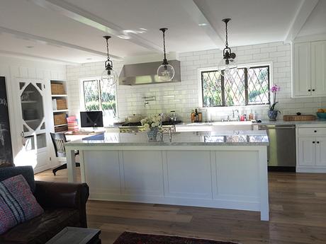 antes y después de una cocina inegrada con el salón antes y después de una cocina inegrada con el salón