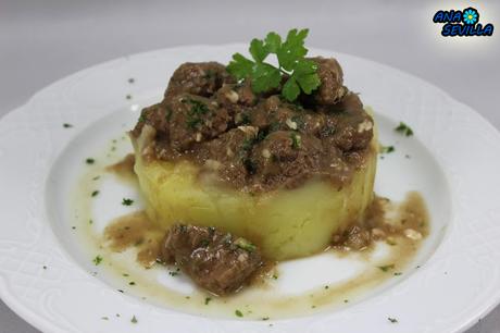 Carne guisada de mamá Carne guisada de mamá