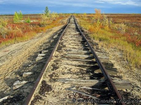 Ferrocarril Salejard-Igarka de la muerte de Stalin