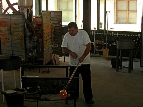 Elaboración artesanal de piezas de cristal Real Fábrica de Cristales de La Granja