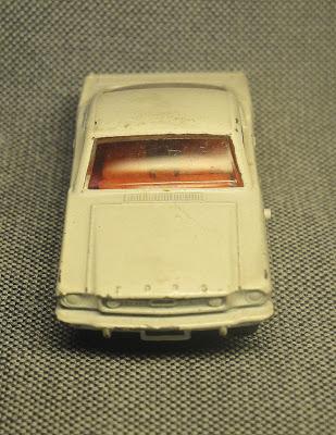 Mustang blanco Mustang blanco