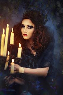 La portadora de luz . Relato de fantasía La portadora de luz . Relato de fantasía