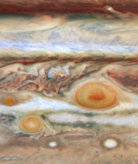 Nueva mancha roja en Júpiter