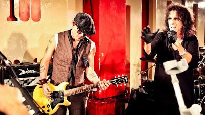 Joe Perry, sufre un infarto en pleno concierto. Joe Perry, sufre un infarto en pleno concierto.