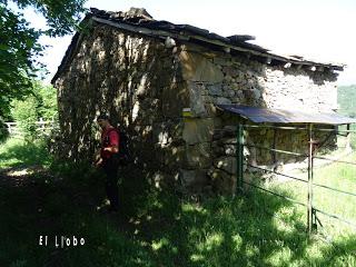 Xomezana Riba-La Forqueta'l L.lagüizu-La Foiz Pequeña-Puertos de Güeria-Valseco-Bovias