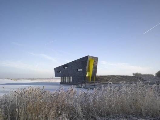 Centro Educativo Natural de Oostvaarders / Drost + van Veen architecten