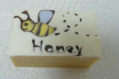 JABÓN DE MIEL Y CACAO - Curso en Madrid JABÓN DE MIEL Y CACAO - Curso en Madrid