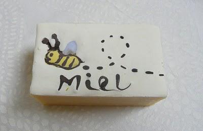 JABÓN DE MIEL Y CACAO - Curso en Madrid JABÓN DE MIEL Y CACAO - Curso en Madrid