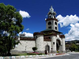 Puertas de la ciudad de Loja, símbolo turístico mas reconocible de la urbe sureña