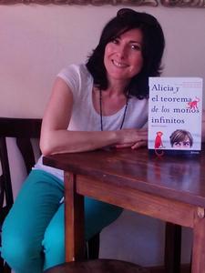 “Alicia y el teorema de los monos infinitos”, de Mayte Uceda Mayte Uceda