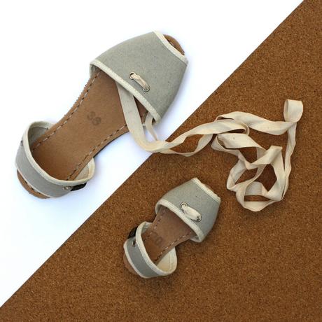 Caretes, una evolución de las espardenyas valencianas Caretes, una evolución de las espardenyas valencianas