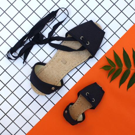 Caretes, una evolución de las espardenyas valencianas Caretes, una evolución de las espardenyas valencianas