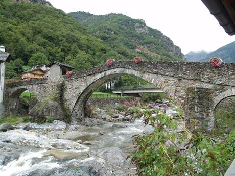 Ruta de castillos por el Valle de Aosta Ruta de castillos por el Valle de Aosta