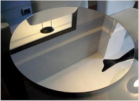 DIY-RECYCLING A MIRROR DIY-RECYCLING A MIRROR
