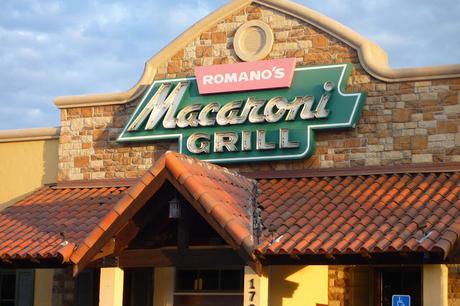 Fachada de restaurantes Macaroni Grill Tipico Italiano