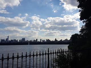 UN PASEO POR CENTRAL PARK skyline