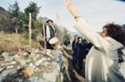 C. C.cuida viña en Suiza para niños necesitados C. C.cuida viña en Suiza para niños necesitados