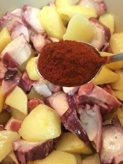 POCHAS CON PULPO Y PATATAS POCHAS CON PULPO Y PATATAS