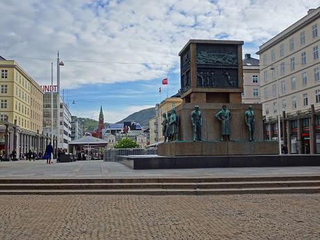 Un paseo por el centro de Bergen Un paseo por el centro de Bergen