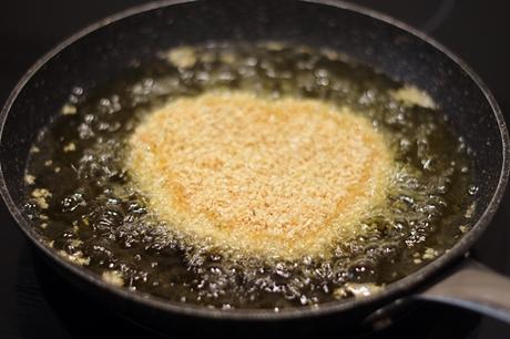 Hamburguesa Mcpollo casera del Mcdonalds Hamburguesa Mcpollo casera del Mcdonalds