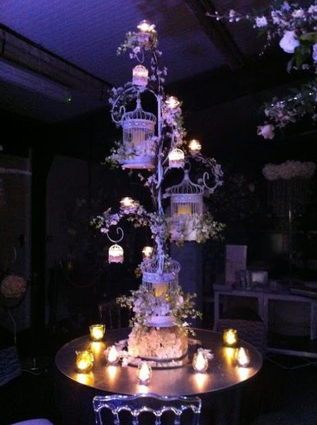 Las jaulas como elemento decorativo en las bodas - Foto: www.essentialweddinghire.com Las jaulas como elemento decorativo en las bodas - Foto: www.essentialweddinghire.com
