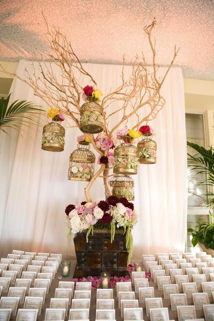 Las jaulas como elemento decorativo en las bodas - Foto: www.insideweddings.com Las jaulas como elemento decorativo en las bodas - Foto: www.insideweddings.com