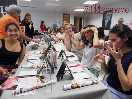 Charla y taller de belleza con Mary Kay