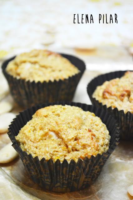 Muffins de sirope de arce, coco, almendra y naranja (sin huevo) Muffins de sirope de arce, coco, almendra y naranja (sin huevo)