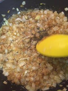 CROQUETAS DE BONITO CON ESPECIAS AROMÁTICAS CROQUETAS DE BONITO CON ESPECIAS AROMÁTICAS