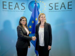 Federica Mogherini con la Ministra de Asuntos Exteriores de Venezuela