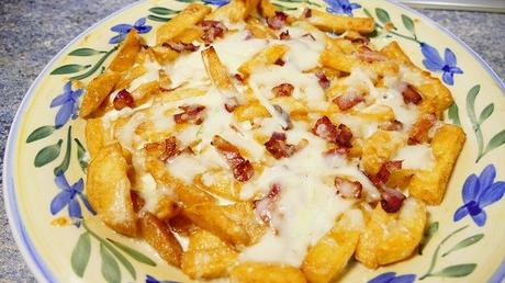 BACON CHEESE FRIES – patatas del foster hollywood