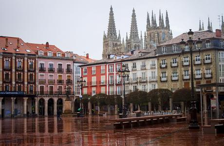 Senderismo por La Sierra de la Demanda, Burgos. Del 8 al 14 de Agosto. Plaza Mayor de Burgos