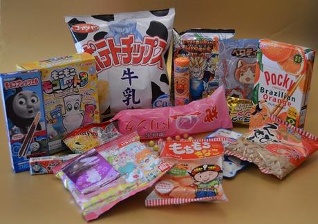 La cajita de chuches japonesas TokyoTreat de Julio 2016 /Unboxing the Japanese Candy Box