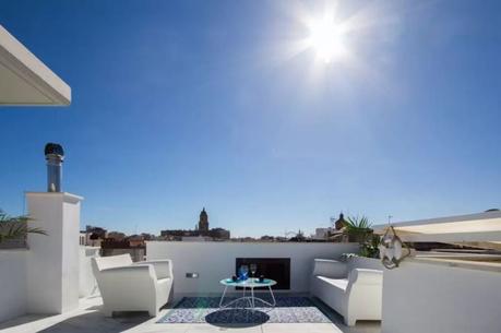 pisos de vacaciones málaga pisos con terraza malaga pisos airbnb malaga Fabuloso ático de vacaciones estilo nórdico escandinavo decoración en blanco blog decoracion interiores apartamento vacaciones malaga 