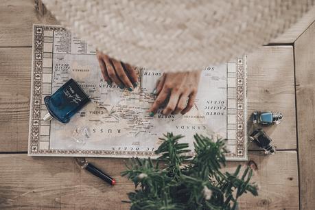 Planing the Journey Guerlain-Beauty-Summer_Nailpolish-Blue_Denim_Nails-Collage_Vintage-17