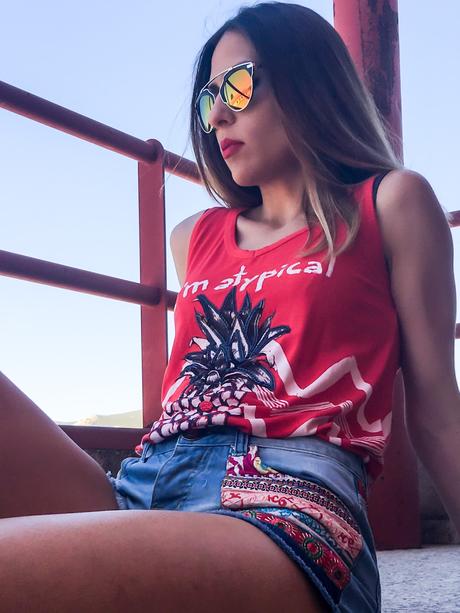 LA VIDA ES CHULA LA VIDA ES CHULA