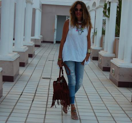 mORDISCOS tIBURÓN #nOUNIFORMES mORDISCOS tIBURÓN #nOUNIFORMES