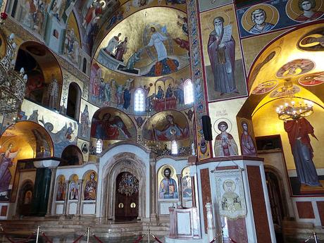 Monasterio de Ostrog y Catedral de Podgorica Monasterio de Ostrog y Catedral de Podgorica