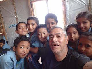 Sonrisas inolvidables marcadas en el corazón y la memoria. Nepal te vamos a ayudar. 21-días-en-Nepal-ESCUELA-Fotografia