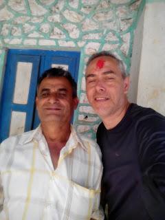 El papá de Dipak y gerente de la ESCUELA en la aldea 21-días-en-Nepal-ESCUELA-Fotografia